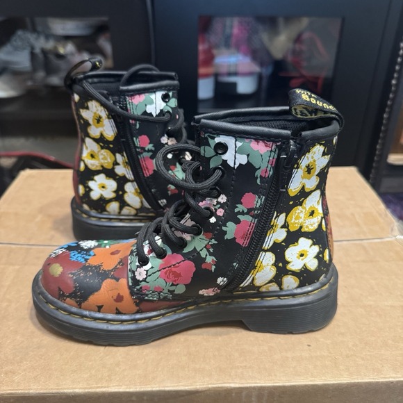 Dr. Martens Floral Mash Up 1460 Y Size 13 Youth Shoe Boots Excellent! - Picture 3 of 8
